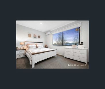 1 Demartini Close, Mooroolbark, Vic 3138 - Photo 4