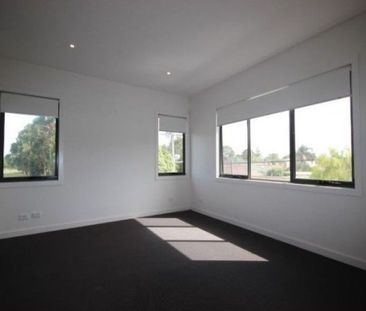 2B Rudyard Street, Bentleigh East - Photo 2