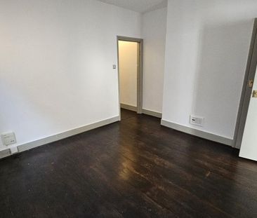 3 bedroom ground floor maisonette to rent - Photo 6