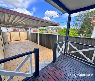 Comfortable two-bedroom granny flat with water usage included - Photo 3