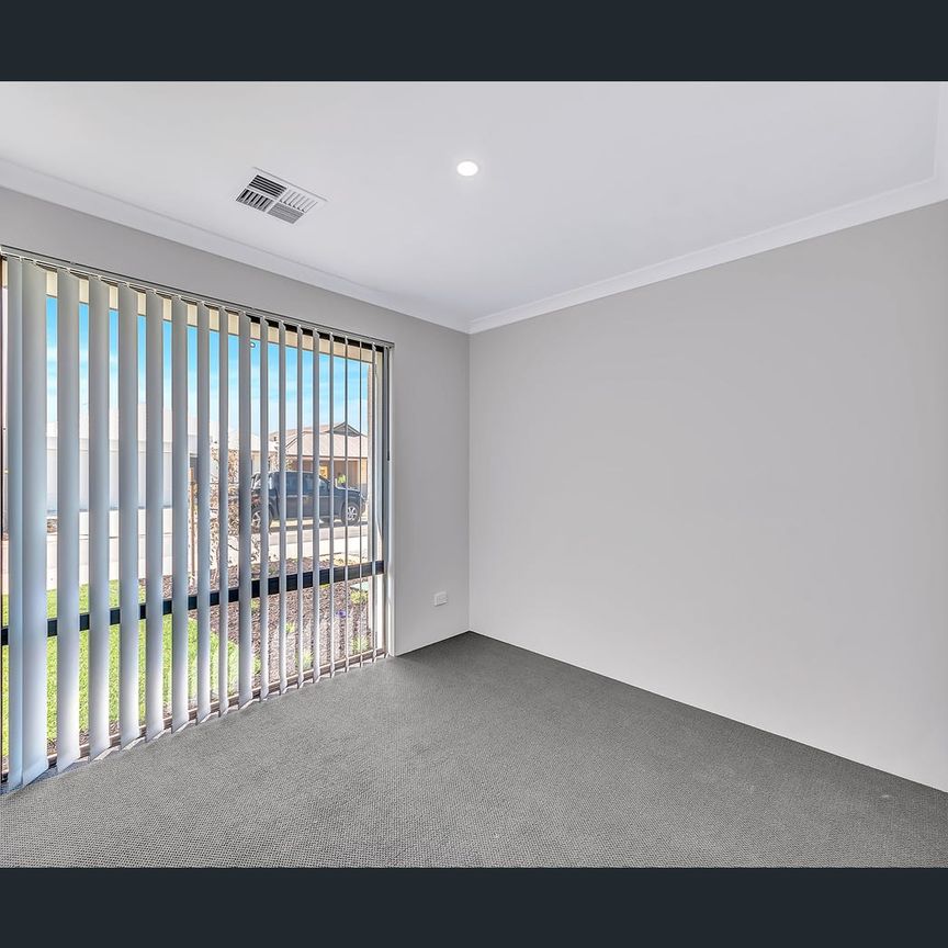 22 Ozone Road, Baldivis, WA 6171 - Photo 1