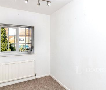 3 bedroom bungalow to rent - Photo 4