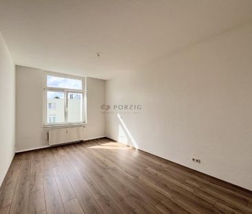 Frisch, modern & zentral – 2-Zimmer-Wohnung mit Tageslichtbad & neu... - Photo 1