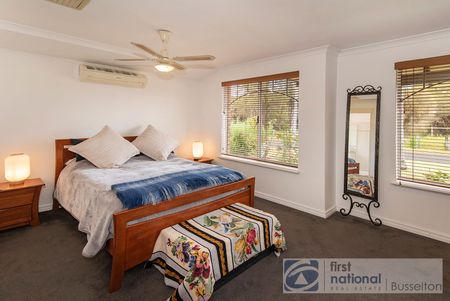 For Rent - Large Cloisters Home with Shed - Photo 5