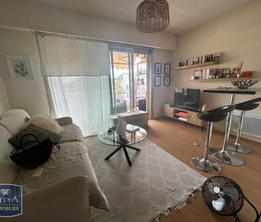 Location Appartement 1 pièce 26m² ST LAURENT DU VAR 06700 - Photo 2