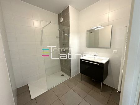 Appartement 3 pièces, 65m² en location à Nimes - 850 € par mois * - Photo 5