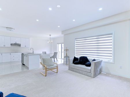 For Lease - 44 Dennis Avenue, Brantford, Ontario - Photo 5