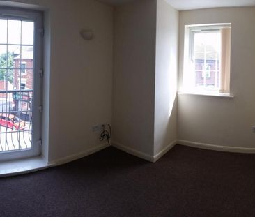 2 bedroom flat to rent - Photo 6