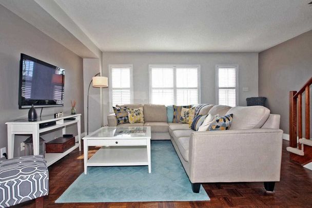 For Lease - 3000 Lake Shore Blvd West Boulevard Unit# 8, Toronto, Ontario - Photo 1