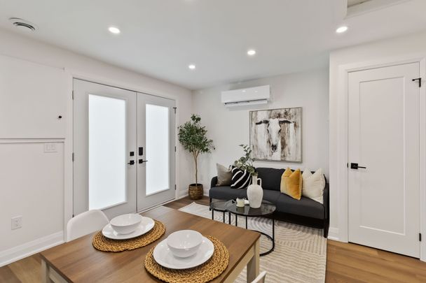 For Lease - 1332 Majestic Drive Unit# 2, Burlington, Ontario - Photo 1