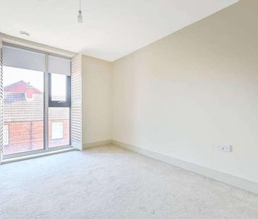 Denzil Road, Guildford, Gu, Guildford, GU2 - Photo 6