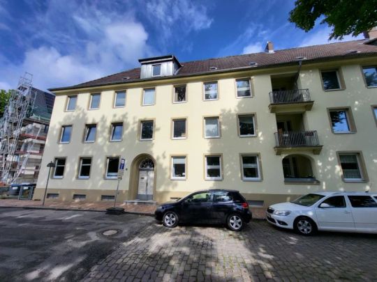 Gepflegte 4-Zimmer-Wohnung mit Loggia & Gartennutzung in Lübeck / St. Lorenz Süd - Hanseplatz - Foto 1