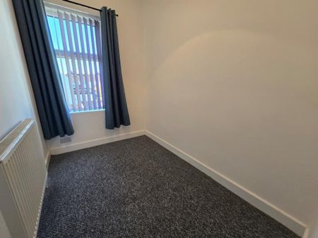 4 bedroom house to rent - Photo 2