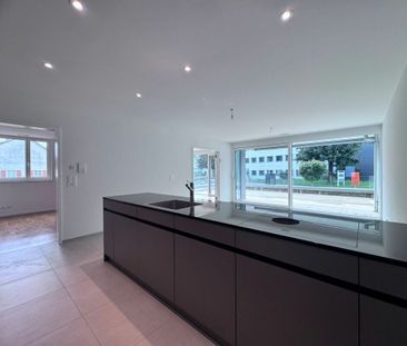 Exklusive moderne 4.5-Zimmer-Wohnung mit grosser Terrasse & Waschturm - Foto 3