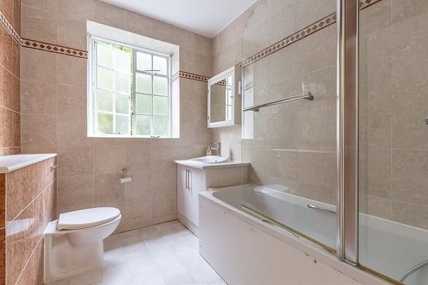 3 bedroom apartment to rent - Photo 1