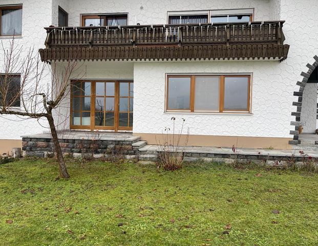 Schöne neu renovierte 120qm Wohnung in 94577 Winzer - Foto 1