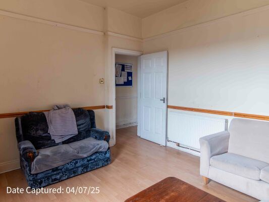 32, Barbican Road - Photo 1