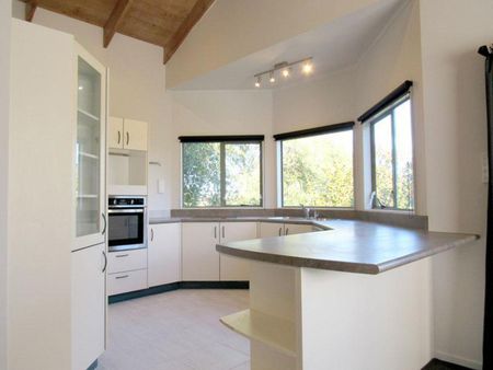111 West Harbour Drive, West Harbour - Photo 5