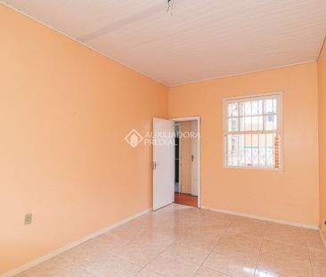 Casa com 1 quarto e 70m² para alugar em Menino Deus, Porto Alegre. - Foto 1