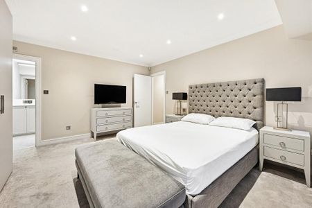 3 bedroom flat to rent - Photo 4