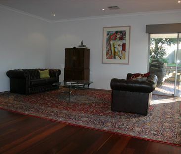 East Victoria Park - Photo 1