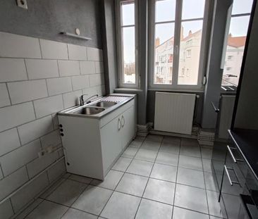 Location Appartement 3 pièces 62m² NANCY 54000 - Photo 2