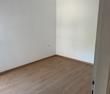 Studio/Γκαρσονιέρα για ενοικίαση Σκεπάρνη (Αμπελόκηποι) - Photo 4