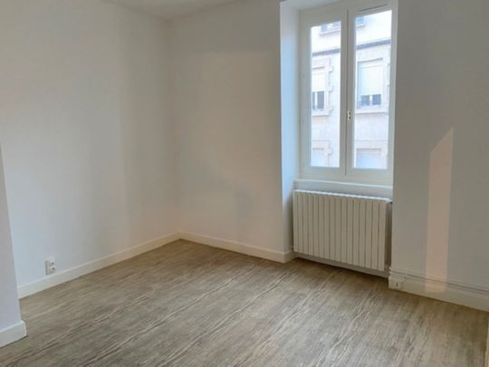 Location Appartement 3 pièces 70m² BOURG EN BRESSE 01000 - Photo 1