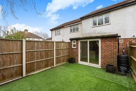 Northfield Road, Staines-upon-thames, TW18 - Photo 2
