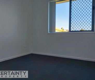 Modern duplex in Morayfield - Photo 5