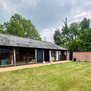 1 bedroom cottage to rent - Photo 3