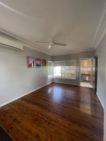 NEAT & TIDY HOME - Photo 3
