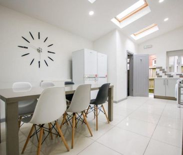 5 bedroom terraced house to rent - Photo 3