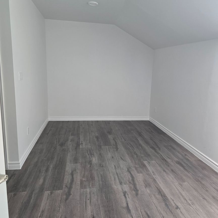 For Lease - 387 Maitland Street Unit# Upper, London East, Ontario - Photo 1