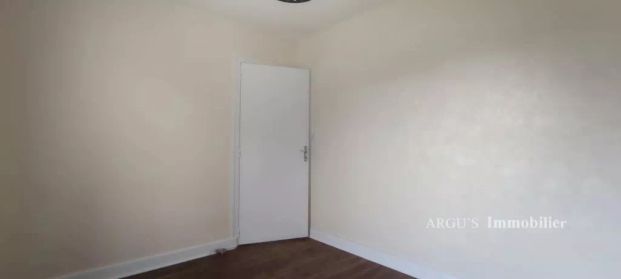 Maison à Louer Blanzay - Photo 1