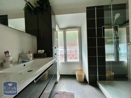 Appartement à louer 2 pièces 72.6m² - Photo 3