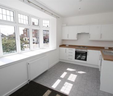 2 bedroom maisonette to rent - Photo 2