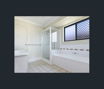 Family Home! - Photo 6