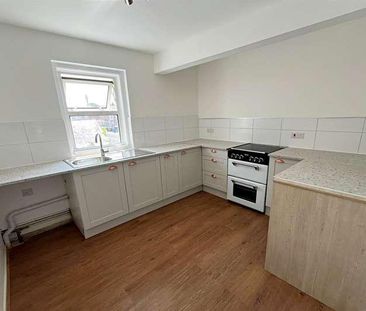 Bournemouth, BH9 - Photo 5