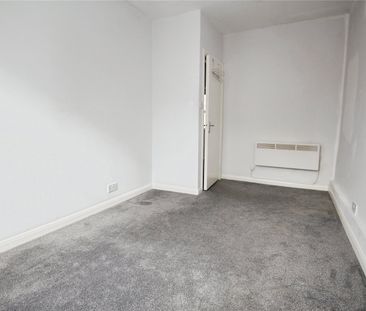 Station Road, London, SE25 5AH - Photo 4
