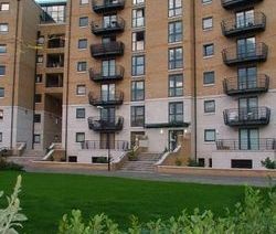 1 Bed Flat, Glaisher Street, SE8 - Photo 3