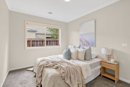 Spacious 5 Bedroom Family Home - Photo 3