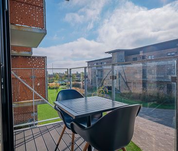 Møbleret 2-værelses lejlighed med altan - Photo 6