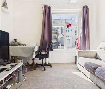 St Georges Road, Brighton, BN2 - Photo 2