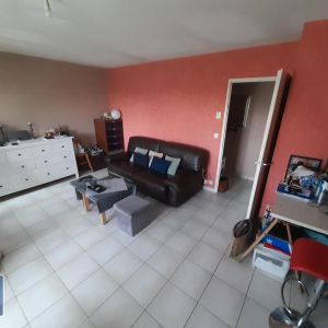 Location Appartement 3 pièces 61m² OIGNIES 62590 - Photo 2