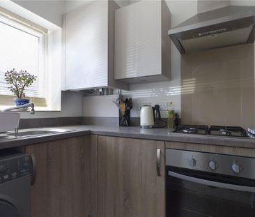 2 bedroom terraced house to rent - Photo 5