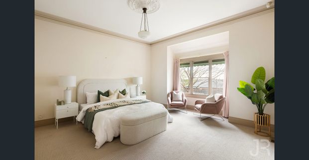 A Family haven North side locale. - Photo 1