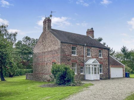 4 bedroom detached house to rent - Photo 3