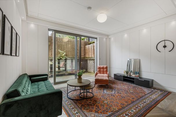 5 bedroom flat to rent - Photo 1