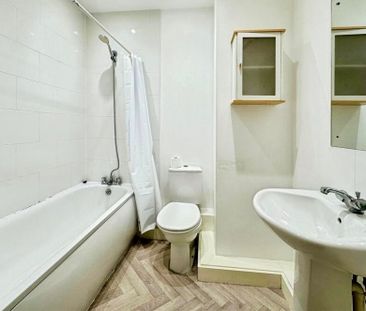 1 Bed Flat, Press Room, LE1 - Photo 2